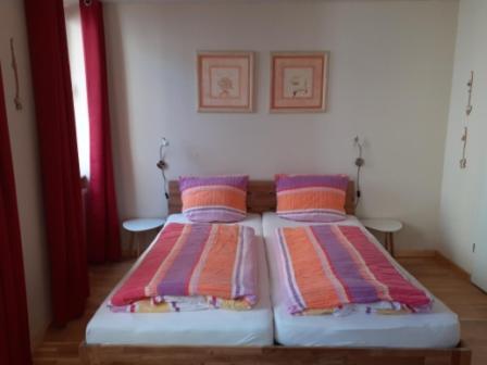 Gastehaus Sabine Hotel Zell an der Mosel Bagian luar foto